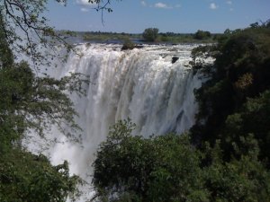 The Mist that thunders